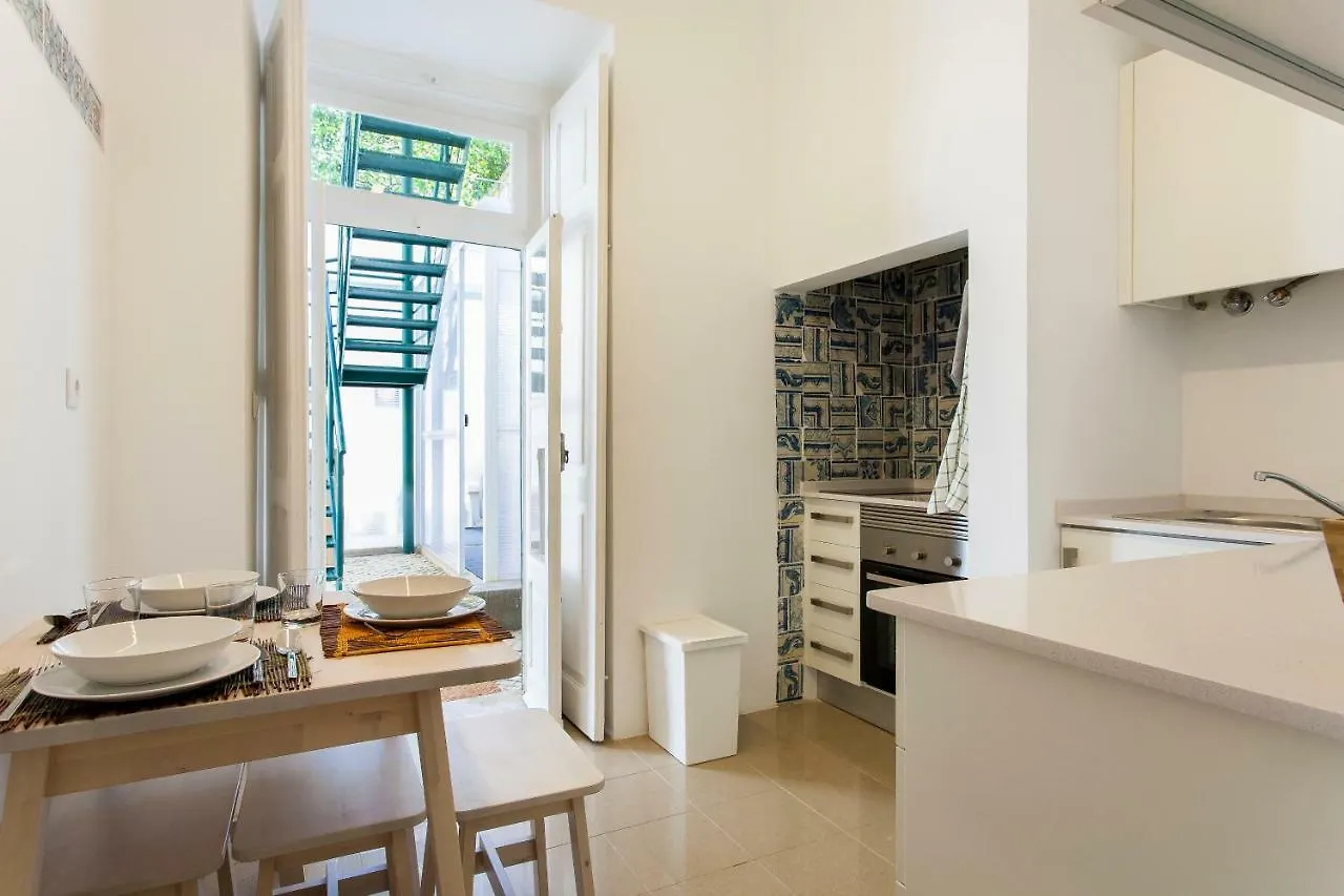 ליסבון Caraujo Apartments 0*,  פורטוגל